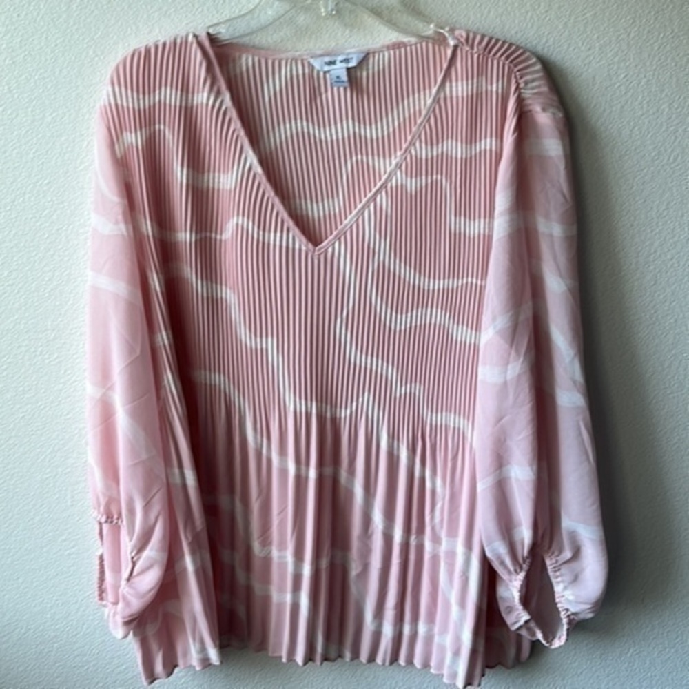 Nine West top pleated baby doll balletcore size XL pink white design